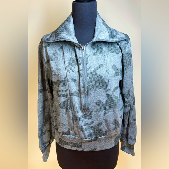 Mondetta Gray Camouflage Bomber Jacket - Picture 1 of 8